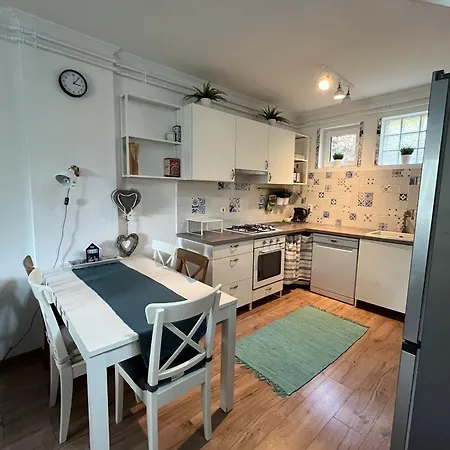 Apartamento Zita Görög Stílusú Háza